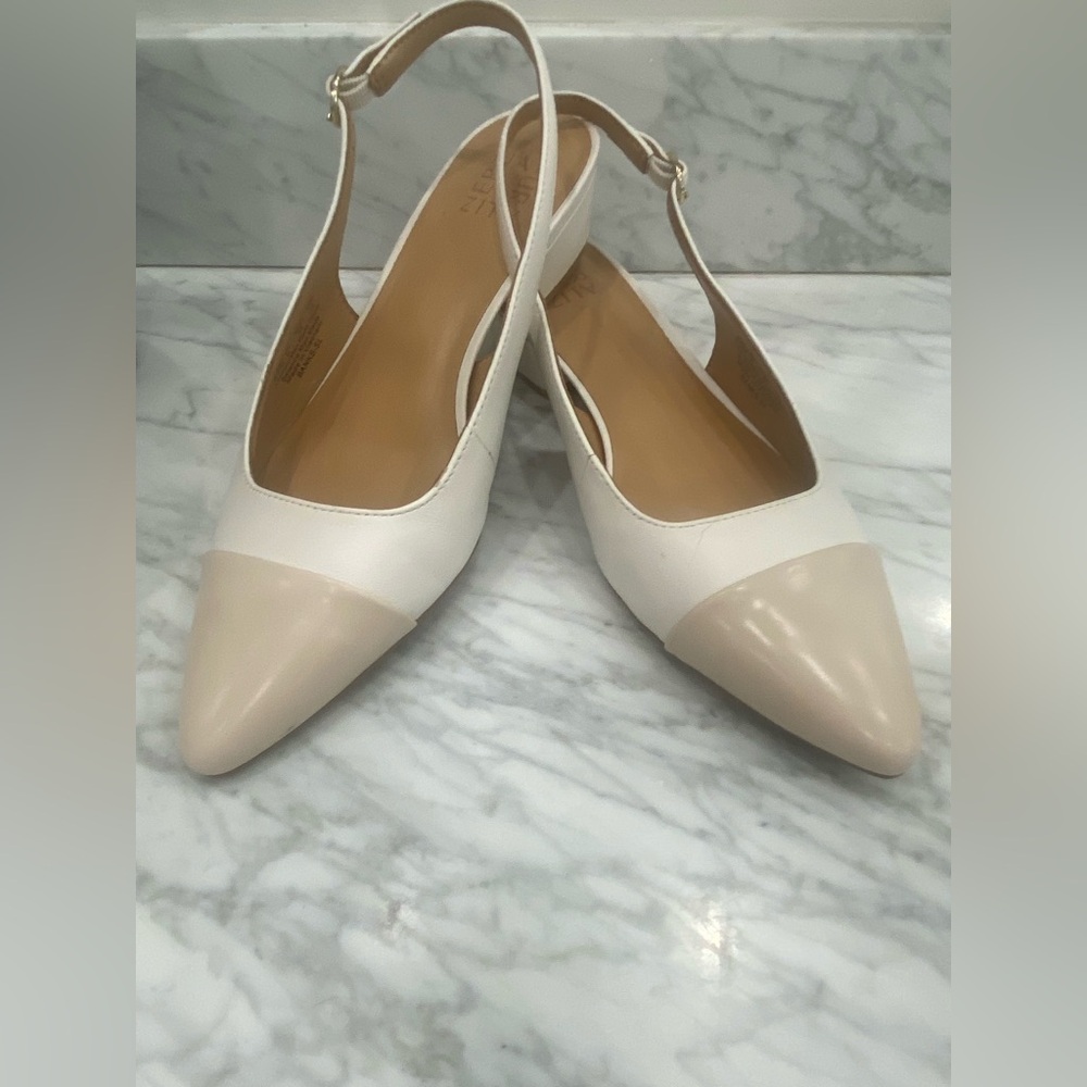 Naturalizer Banks Cream with Tan Cap Toe Slingback Heels